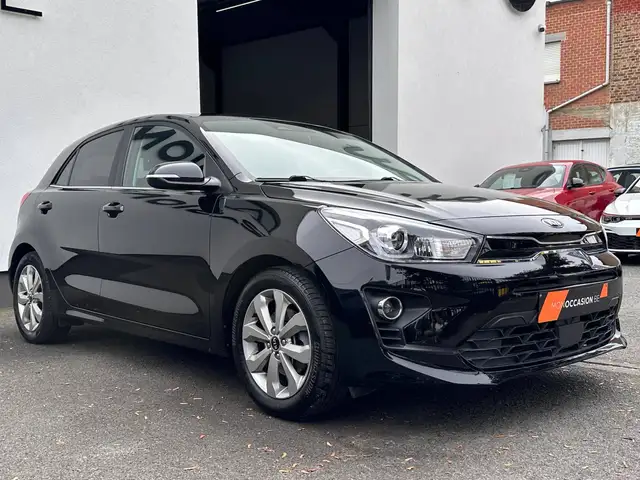 Kia Rio view 23