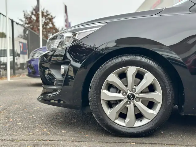 Kia Rio view 3