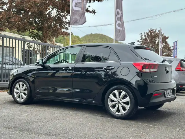 Kia Rio view 21