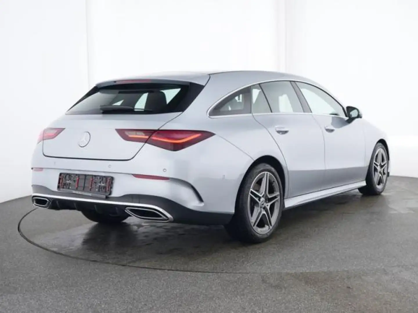 Mercedes-Benz CLA 200 Aut. Shooting Brake Premium AMG Argento - 2