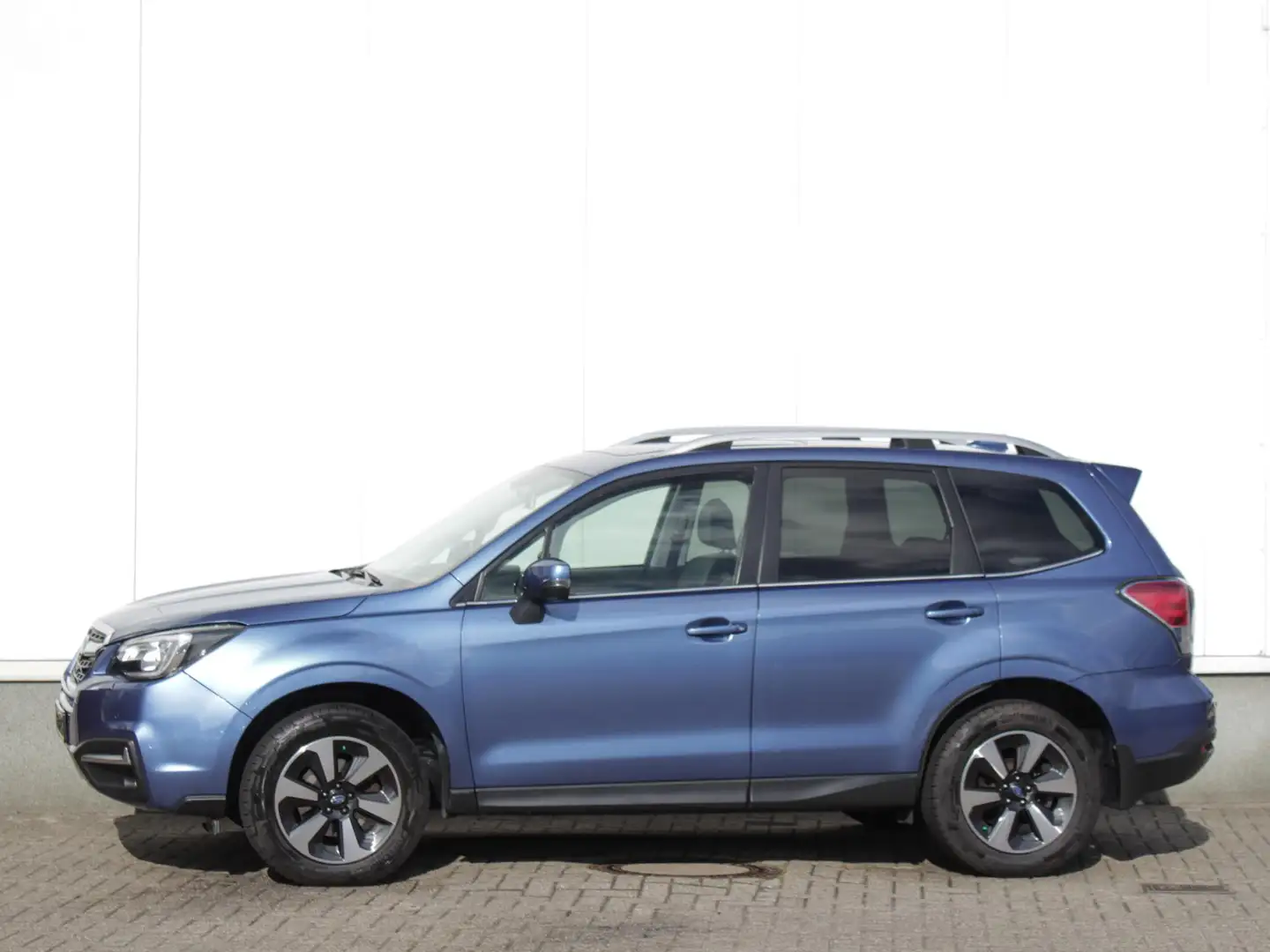 Subaru Forester 2.0 Premium Automaat | Navi | Cruise | Panodak | T Bleu - 2