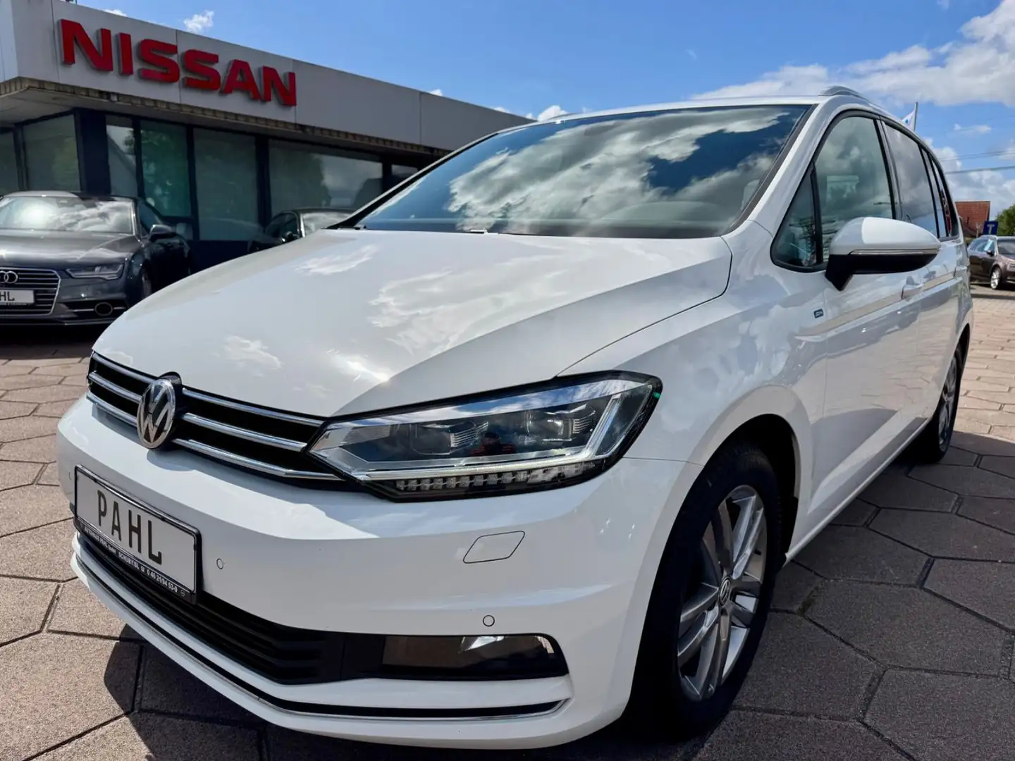 Volkswagen Touran 2.0 TDI DSG Join Start-Stopp NAVI LED Weiß - 1