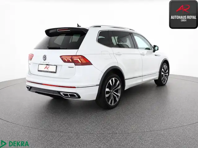 Volkswagen Tiguan Allspace view 5