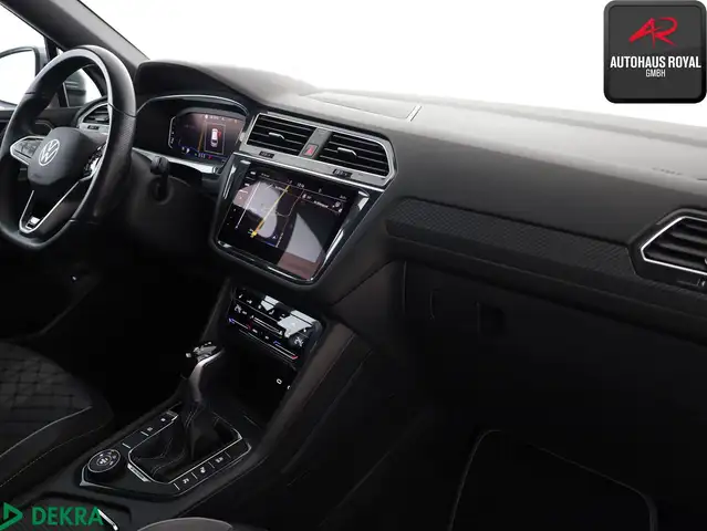 Volkswagen Tiguan Allspace view 10
