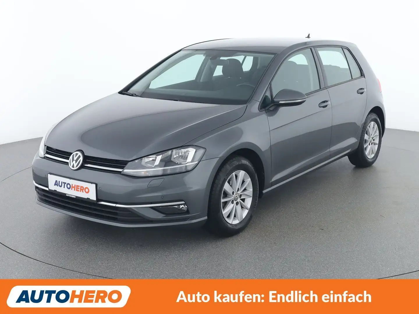 Volkswagen Golf 1.0 TSI Comfortline BlueMotion Tech Grau - 1