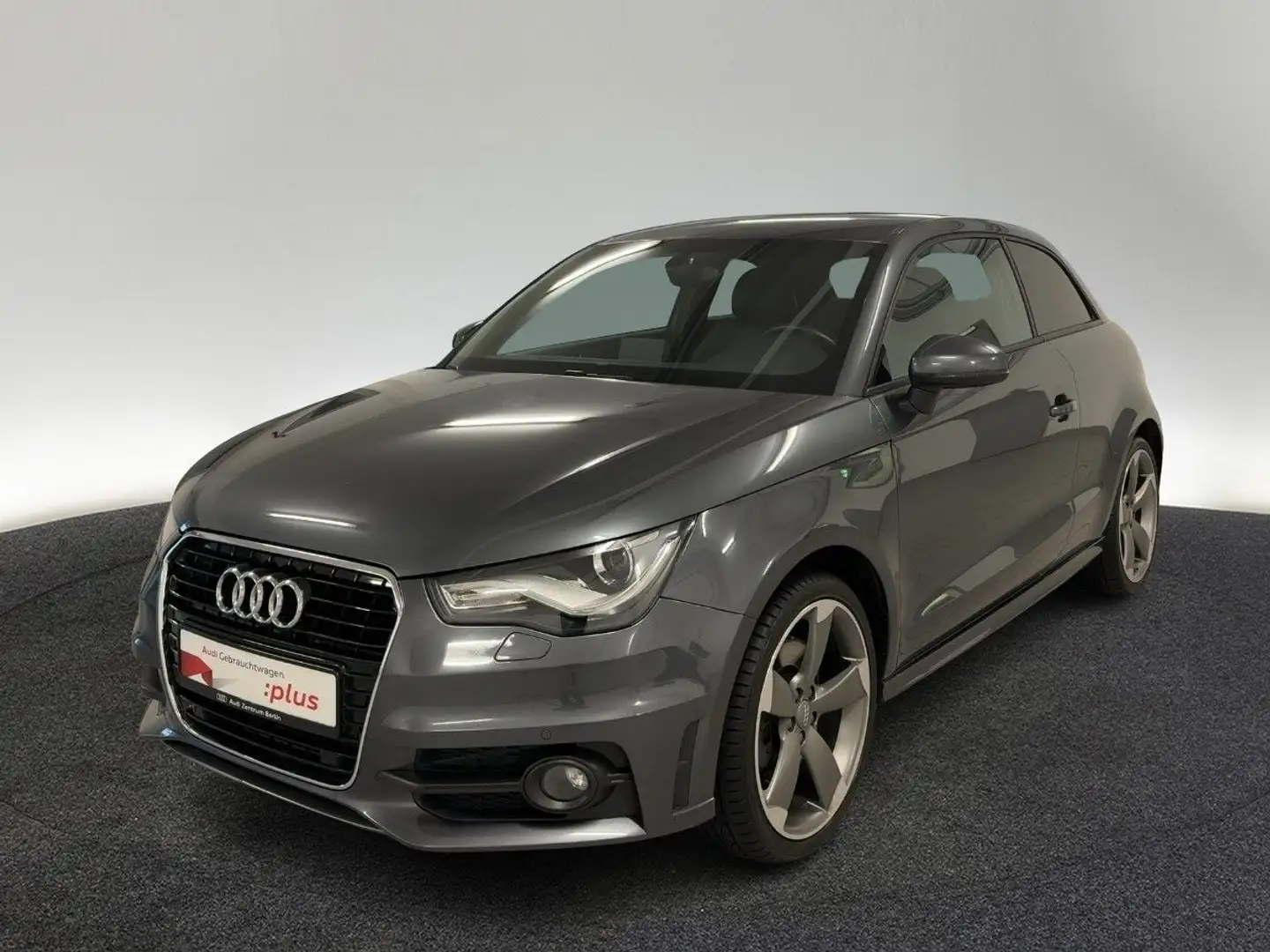 Audi A1 S line 1.4 TFSI S tr. XENON NAVI PDC Grau - 2