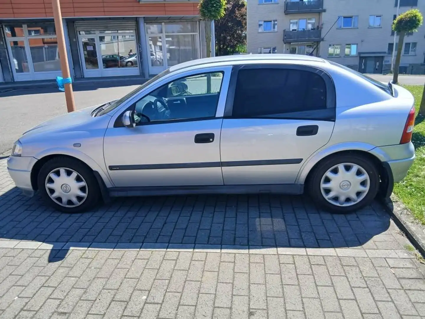 Opel Astra 1.7 DTL Turbo Comfort Argent - 2
