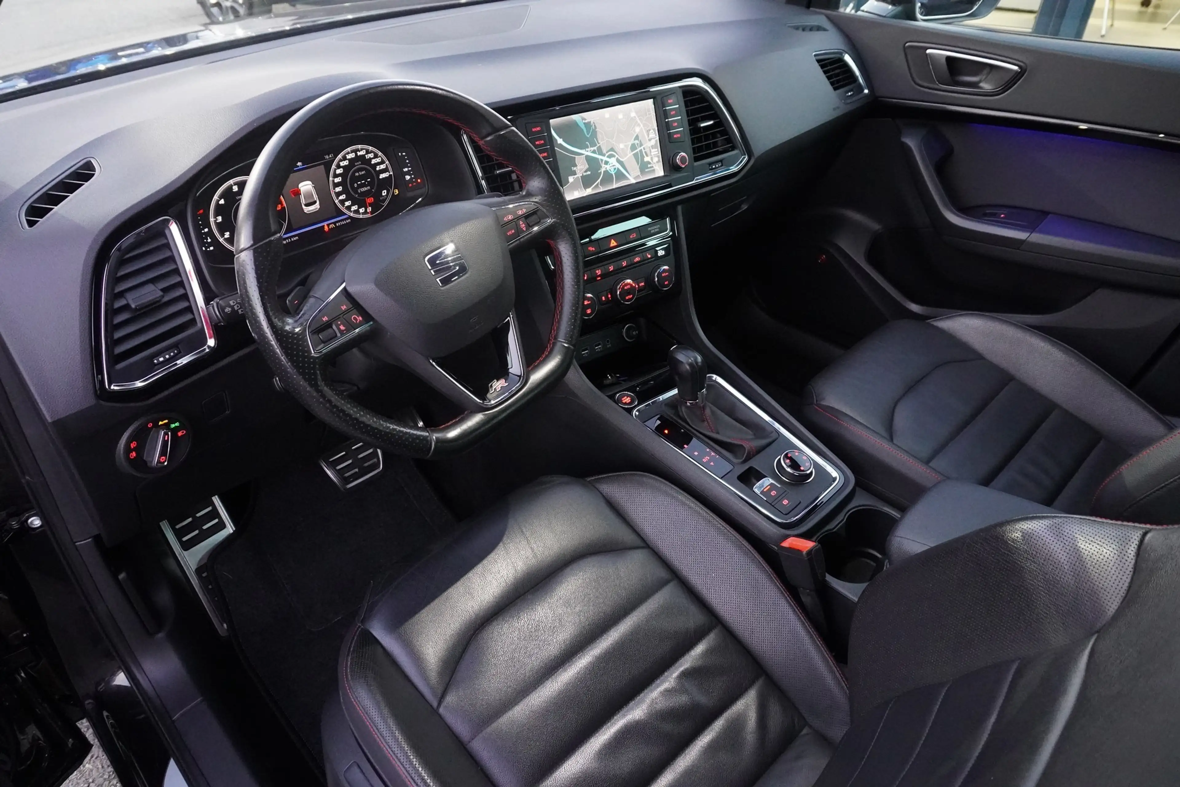 SEAT Ateca 2.0 TSI FR 4Drive LED Navi Kamera DAB — photo 10