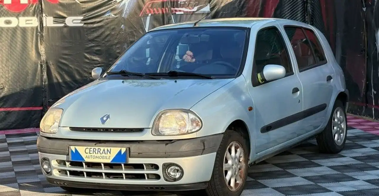 Renault Clio II 1.6E 90CH RXT 5P