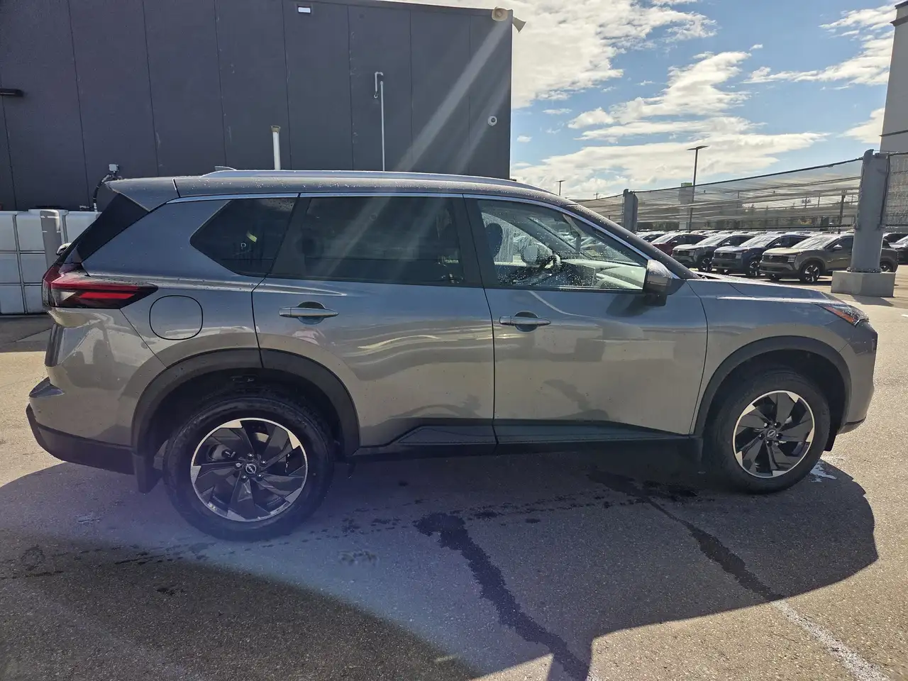 Nissan Rogue снимка Nissan Rogue