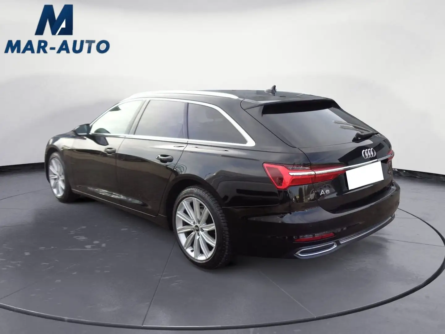 Audi A6 A6 Avant 40 2.0 TDI quattro ultra S tronic Busine Noir - 2