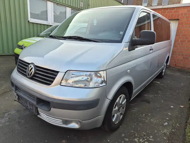 Volkswagen T5 Caravelle Lang - 9 Sitzer -
