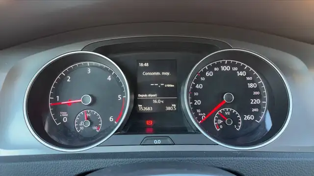 Volkswagen Golf view 12