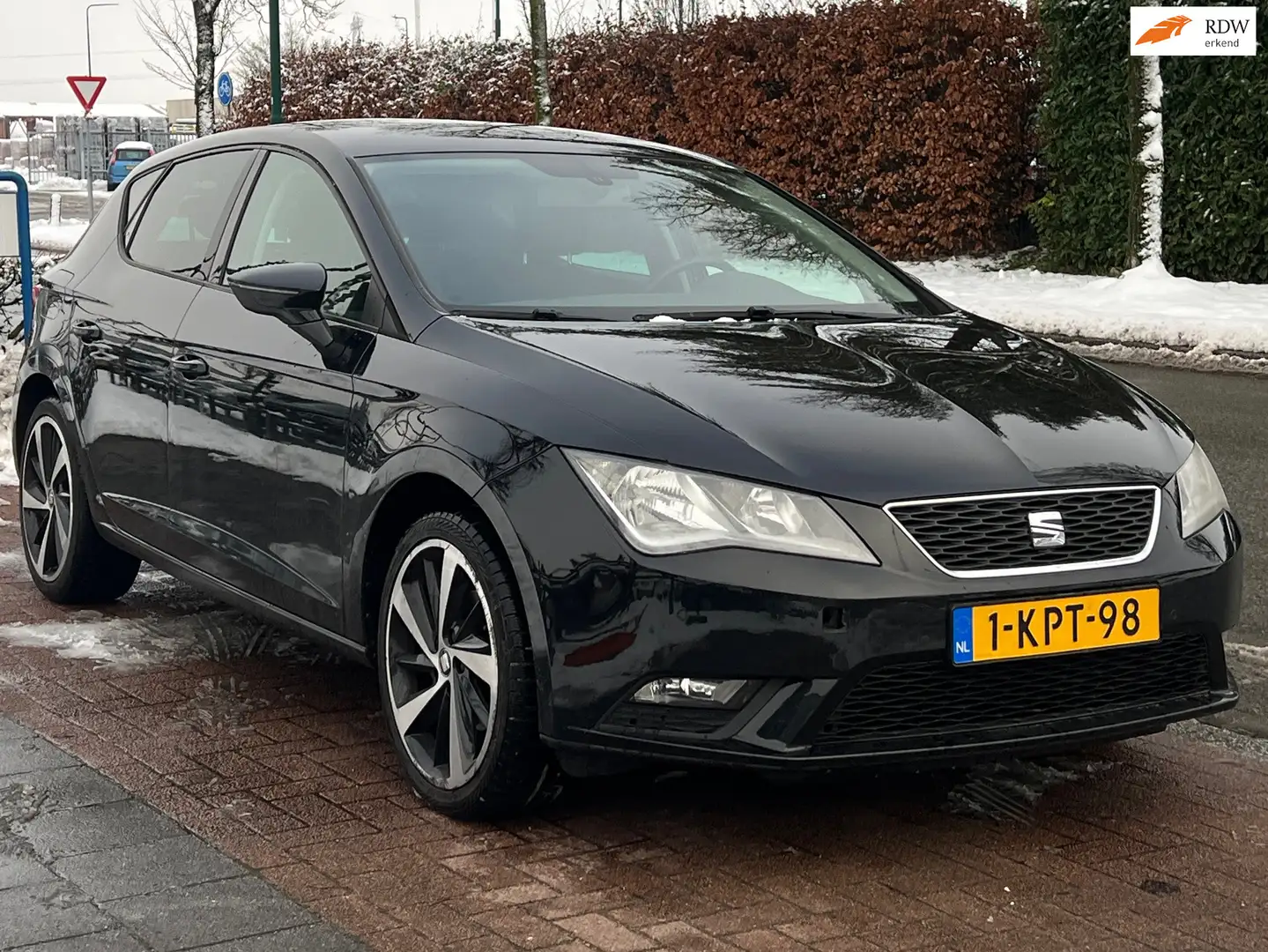 SEAT Leon 1.2 TSI Style |AIRCO | NAVI Schwarz - 1