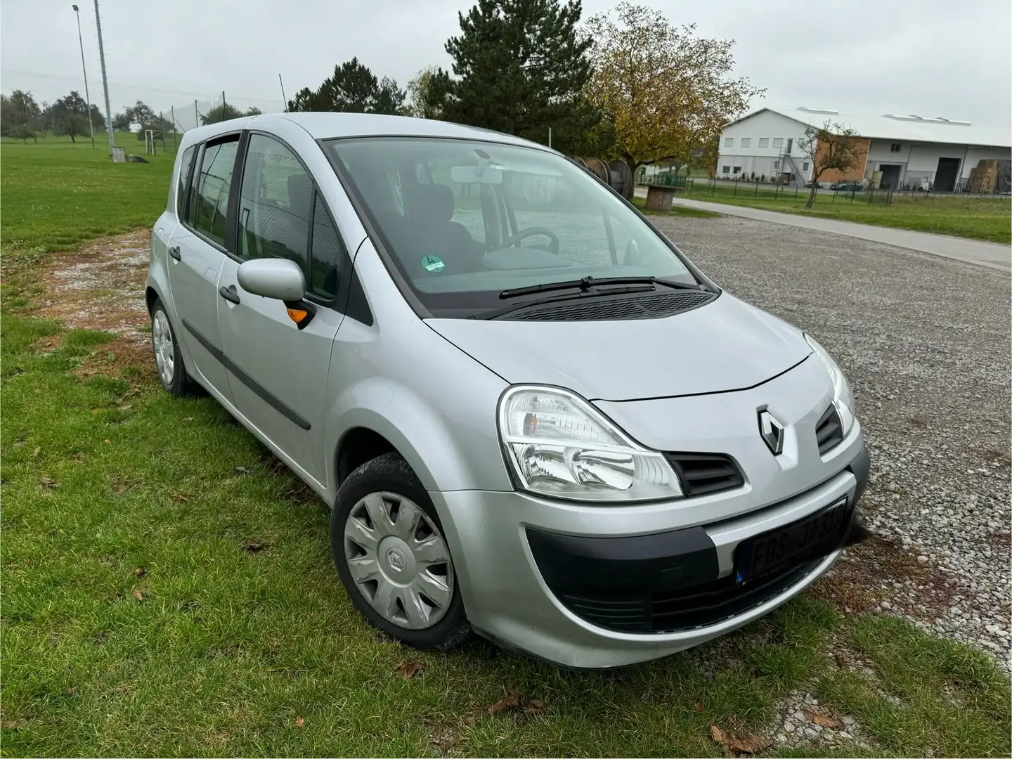Renault Grand Modus Modus 1.2 16V Avantage Plateado - 2