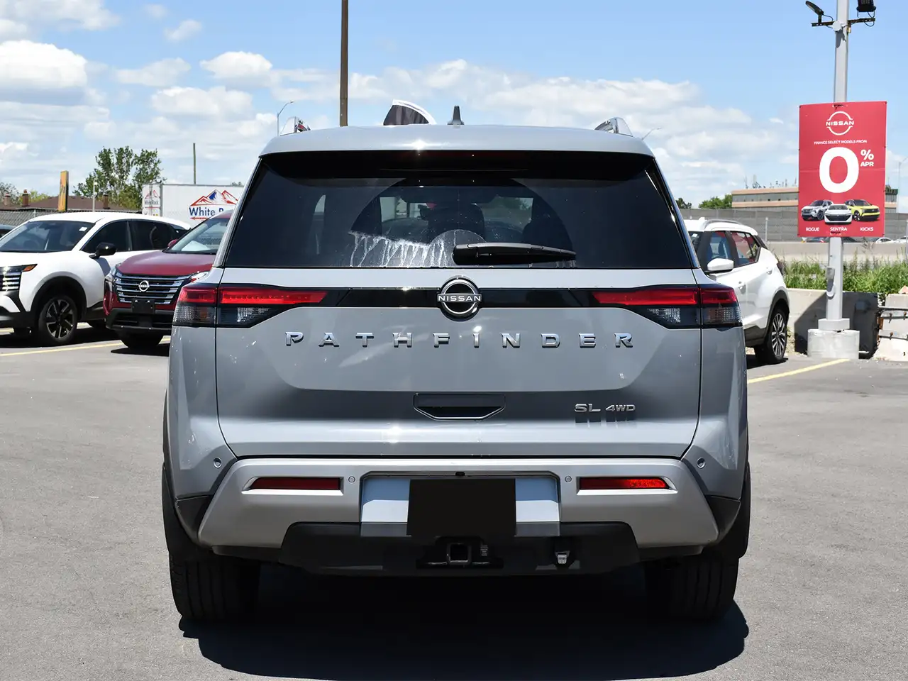 Nissan Pathfinder снимка Nissan Pathfinder