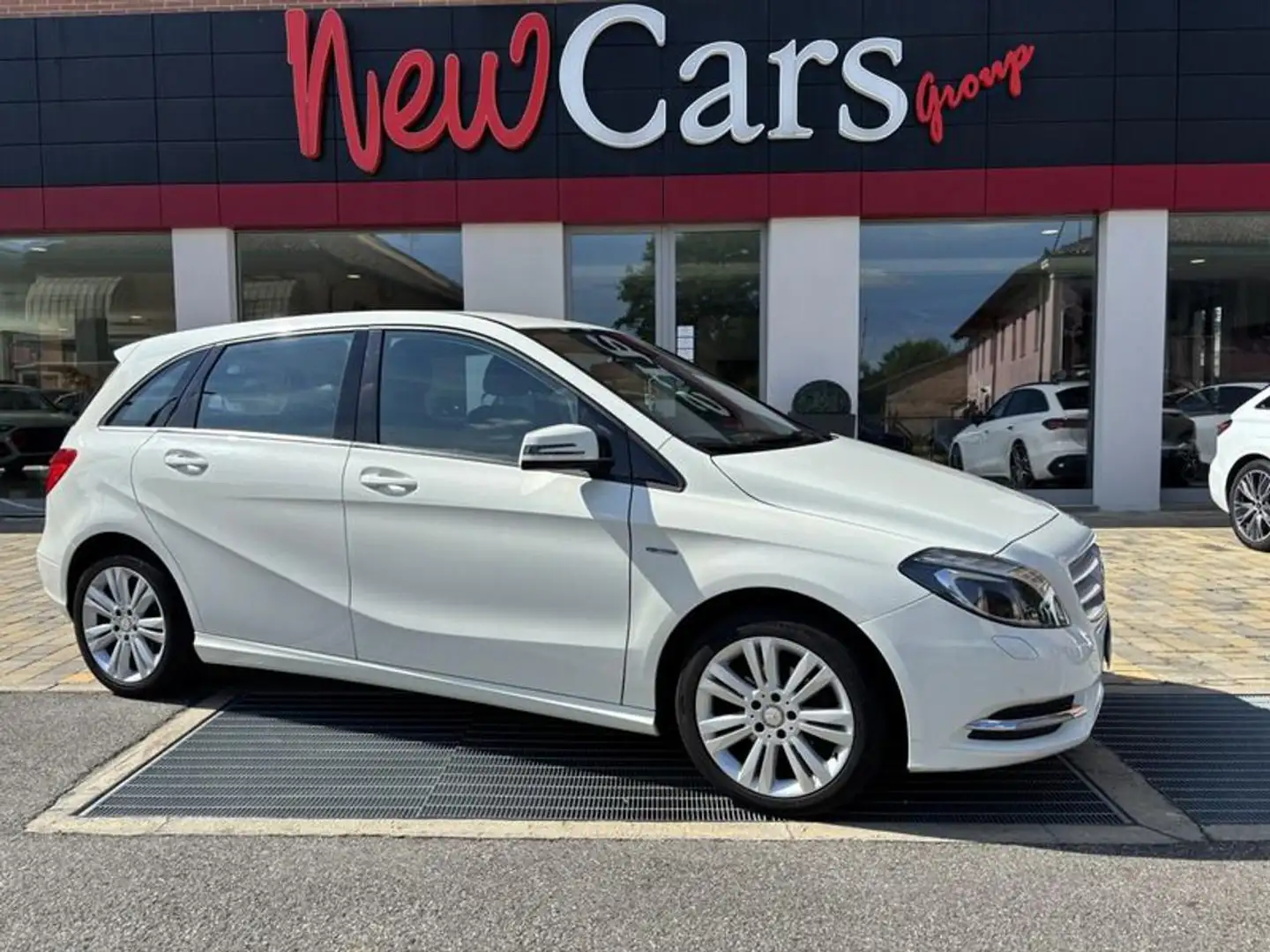 Mercedes-Benz B 180 CDI BlueEFFICIENCY Executive XENO-NAVI Bianco - 1