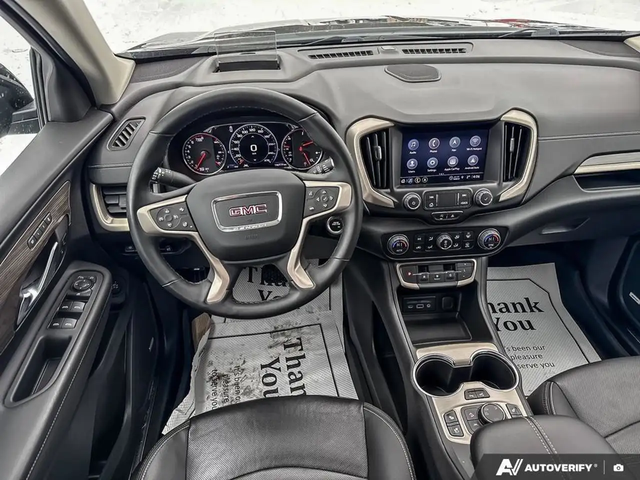 GMC Terrain photo GMC Terrain