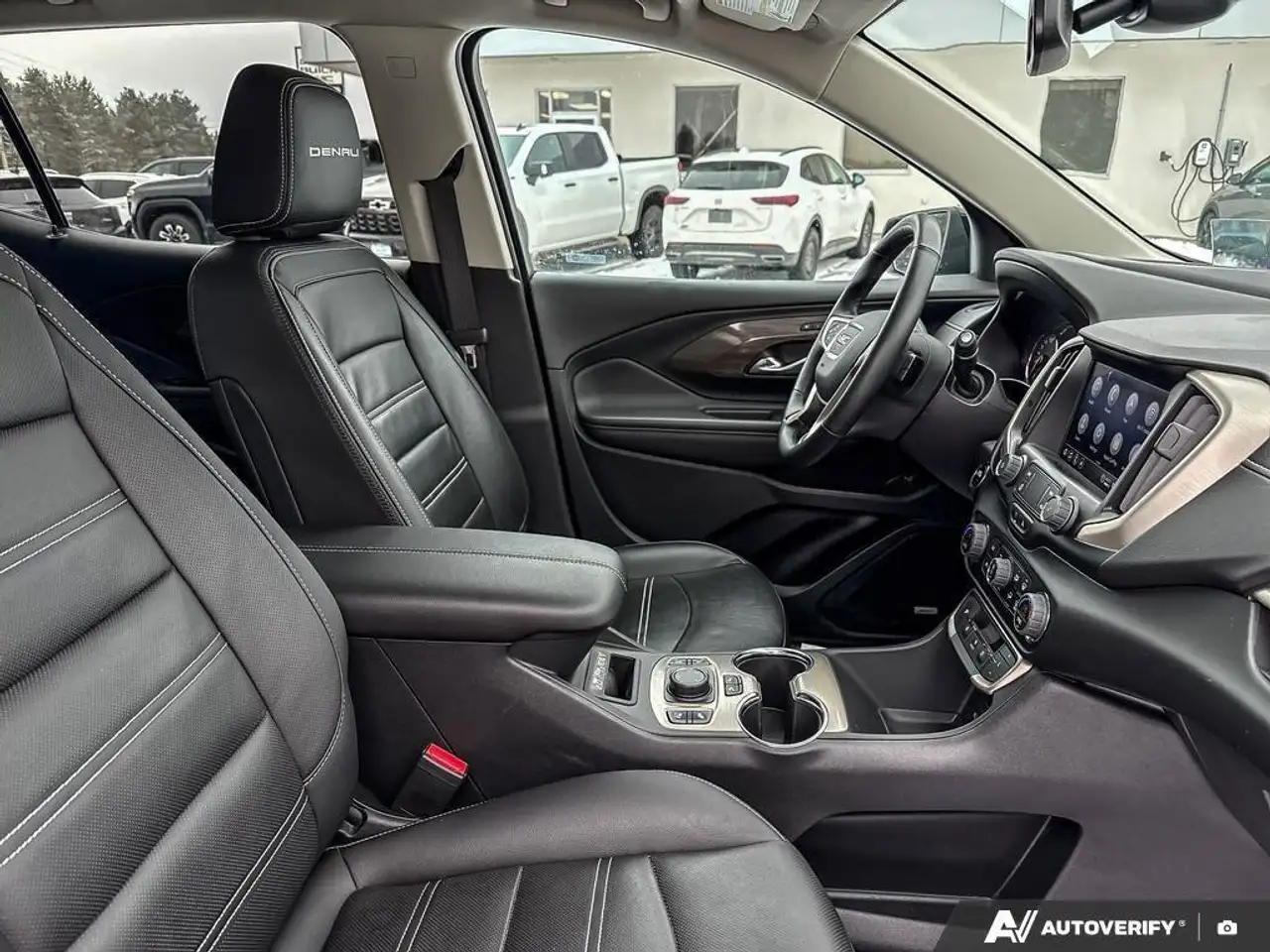 GMC Terrain photo GMC Terrain