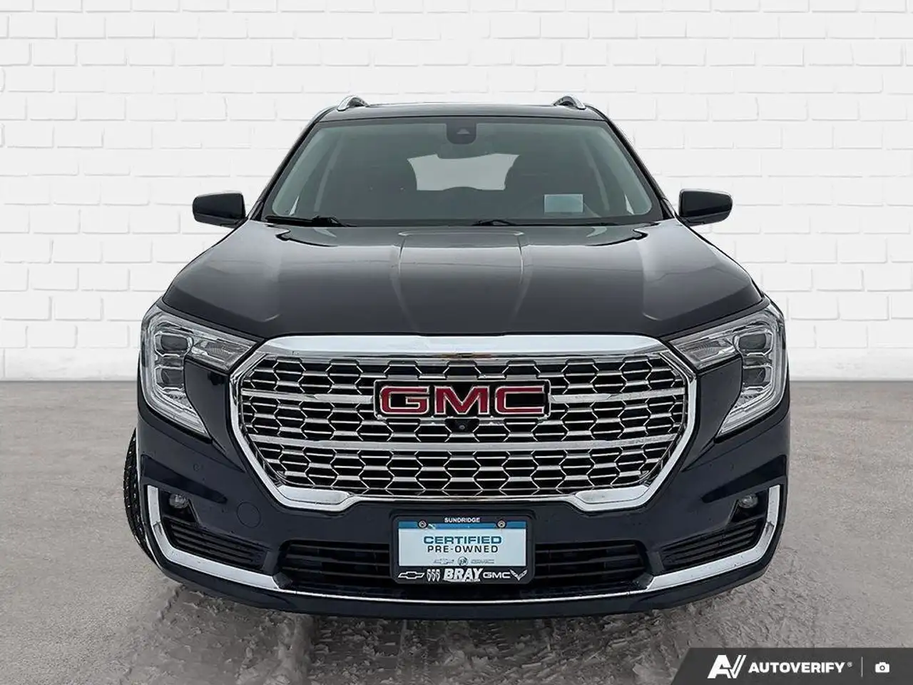 GMC Terrain photo GMC Terrain