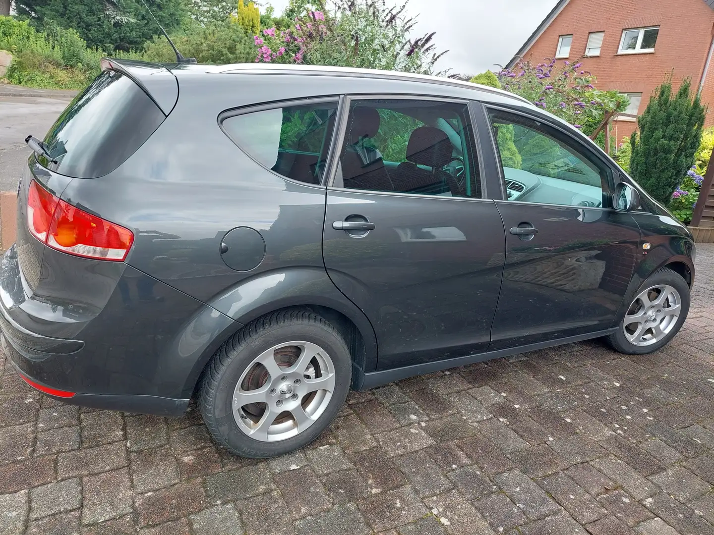 SEAT Altea XL Altea 1.8 (T FSI) TSI XLStylance Gris - 2
