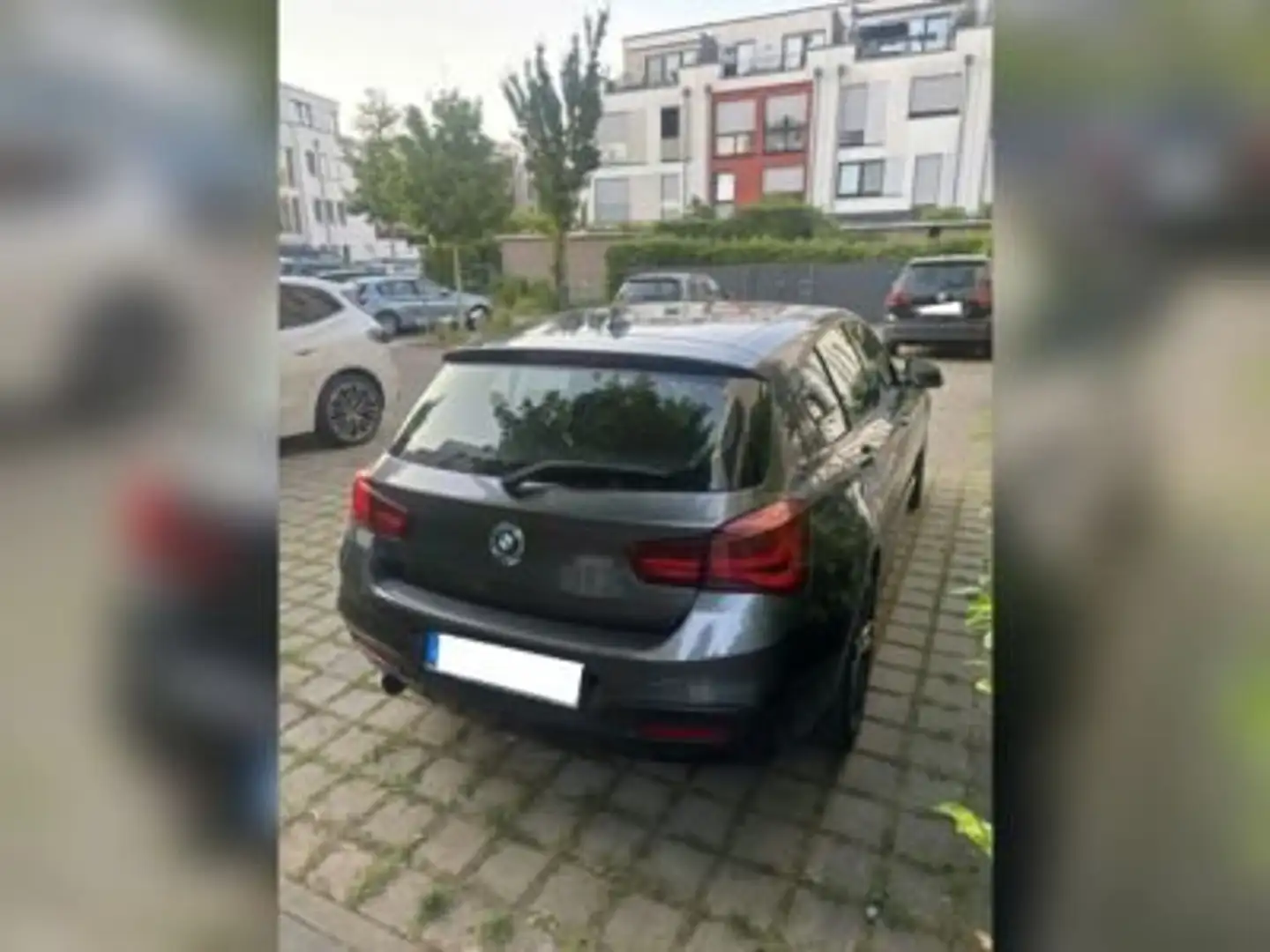BMW 118 118i/Aut.Edition M Sport/NAVI/SHZ/LED/PDC Grau - 2