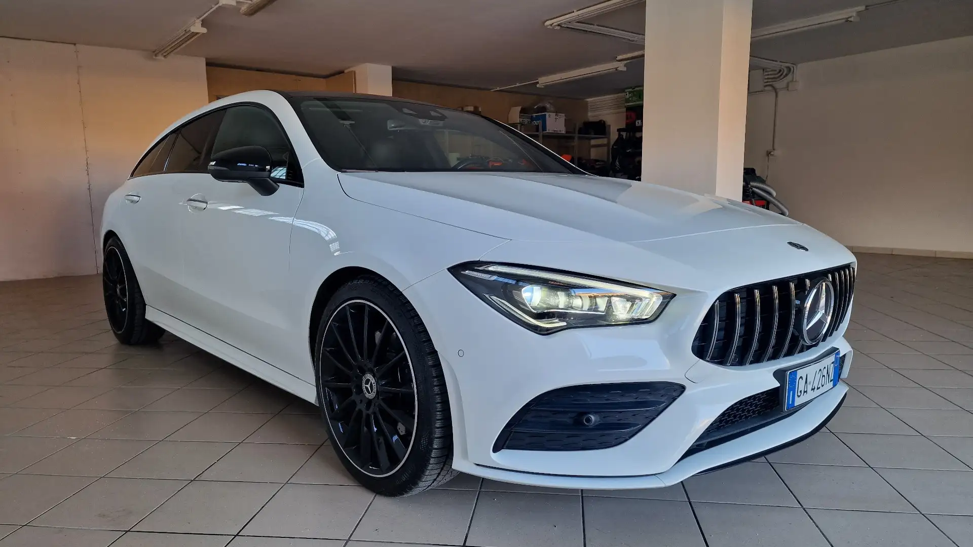Mercedes-Benz CLA 220 Shooting Brake d Premium auto - 2