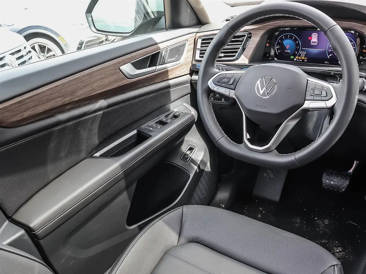 Volkswagen Atlas снимка Volkswagen Atlas