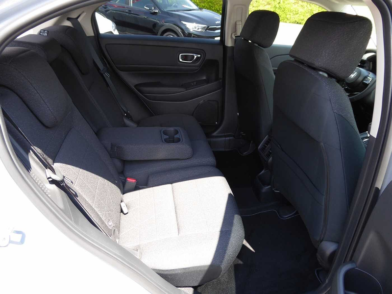 Honda HR-V Hybrid e:HEV 1.5 i-MMD Elegance — photo 13