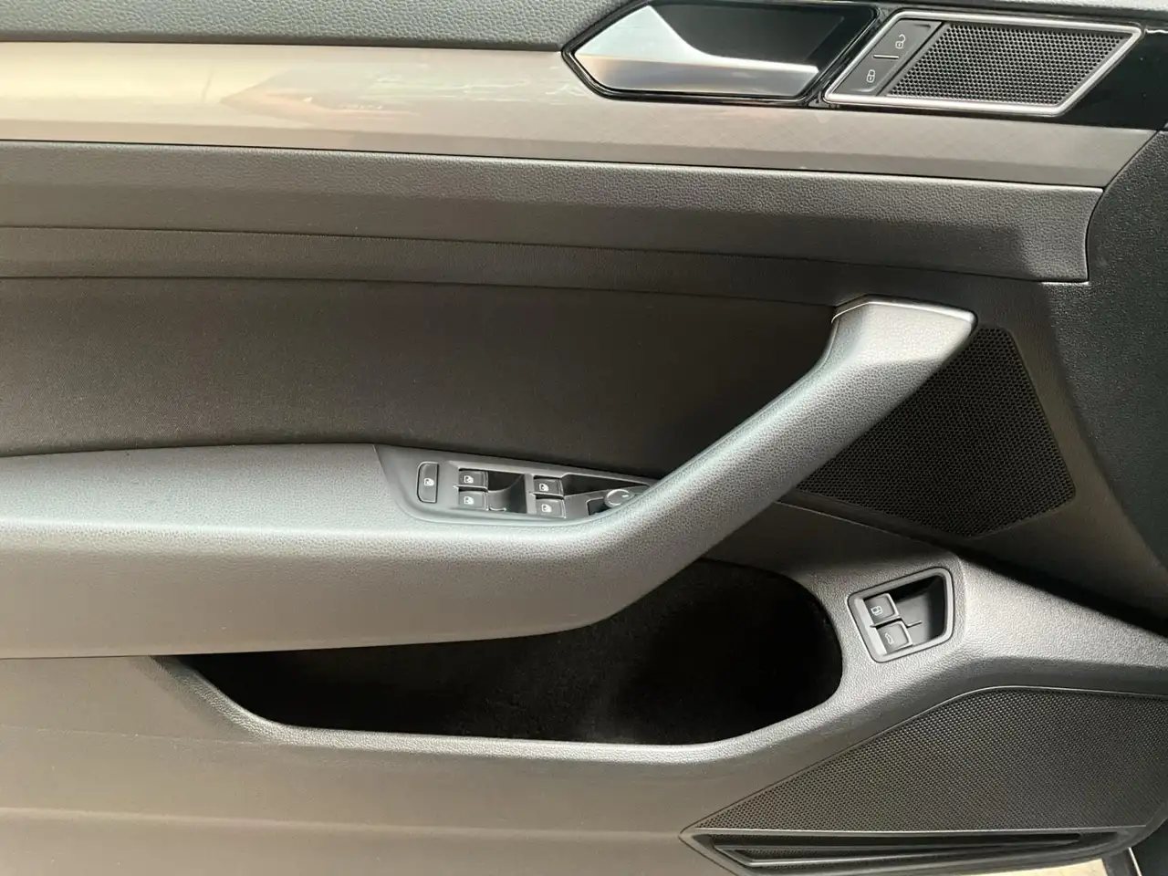Volkswagen Passat GTE+Variant+DSG+PHEV+DCC+LM17+Travel-Assist+360°, миниатюра 14