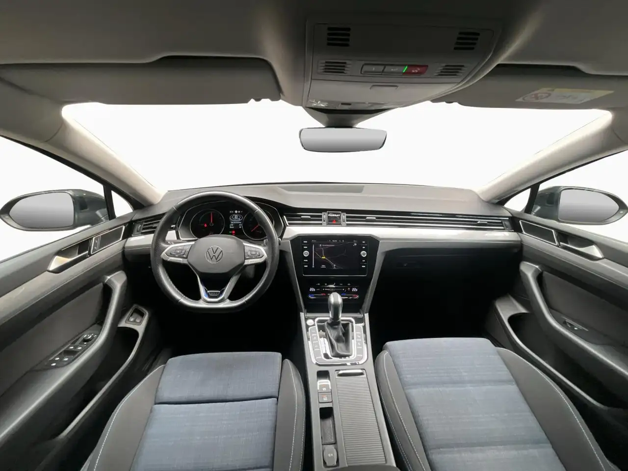 Volkswagen Passat GTE+Variant+DSG+PHEV+DCC+LM17+Travel-Assist+360°, миниатюра 2