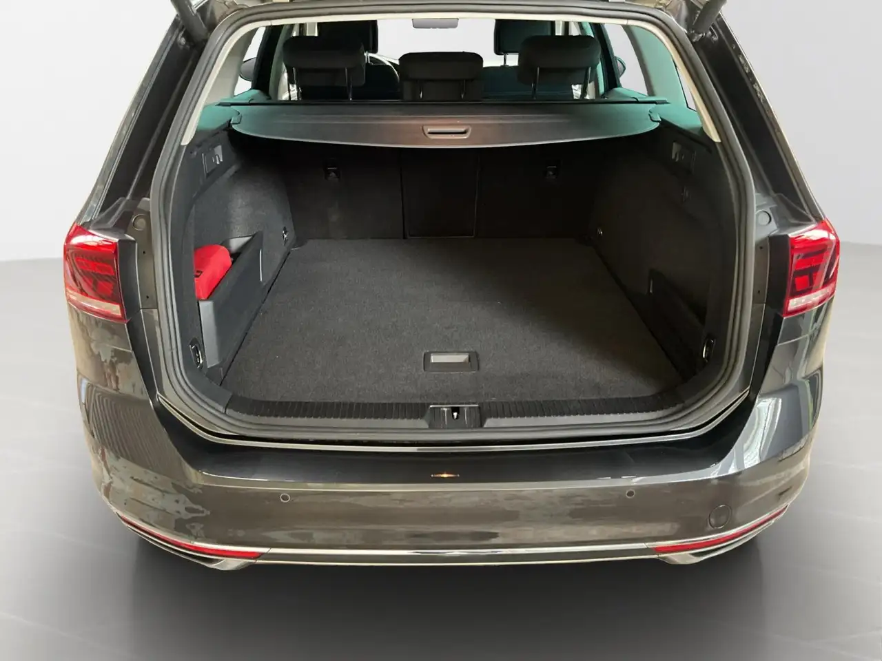Volkswagen Passat GTE+Variant+DSG+PHEV+DCC+LM17+Travel-Assist+360°, миниатюра 16