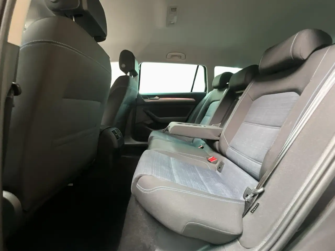 Volkswagen Passat GTE+Variant+DSG+PHEV+DCC+LM17+Travel-Assist+360°, миниатюра 15