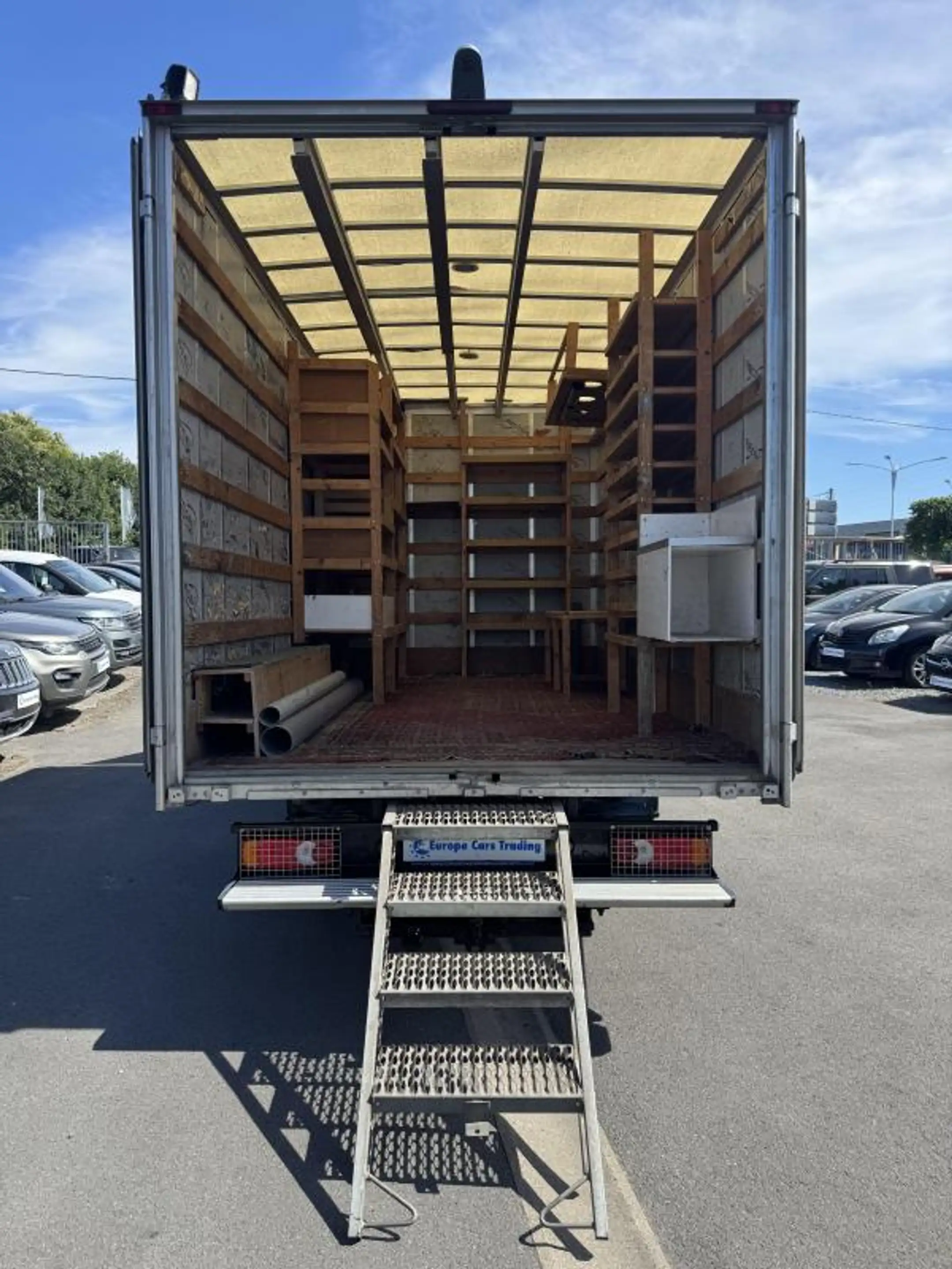 Nissan Cabstar 2.5DCI 136CH 1er MAIN CAISSE ALU 14867€HT TVA RÉCUP CLIM GAR 12M — photo 9