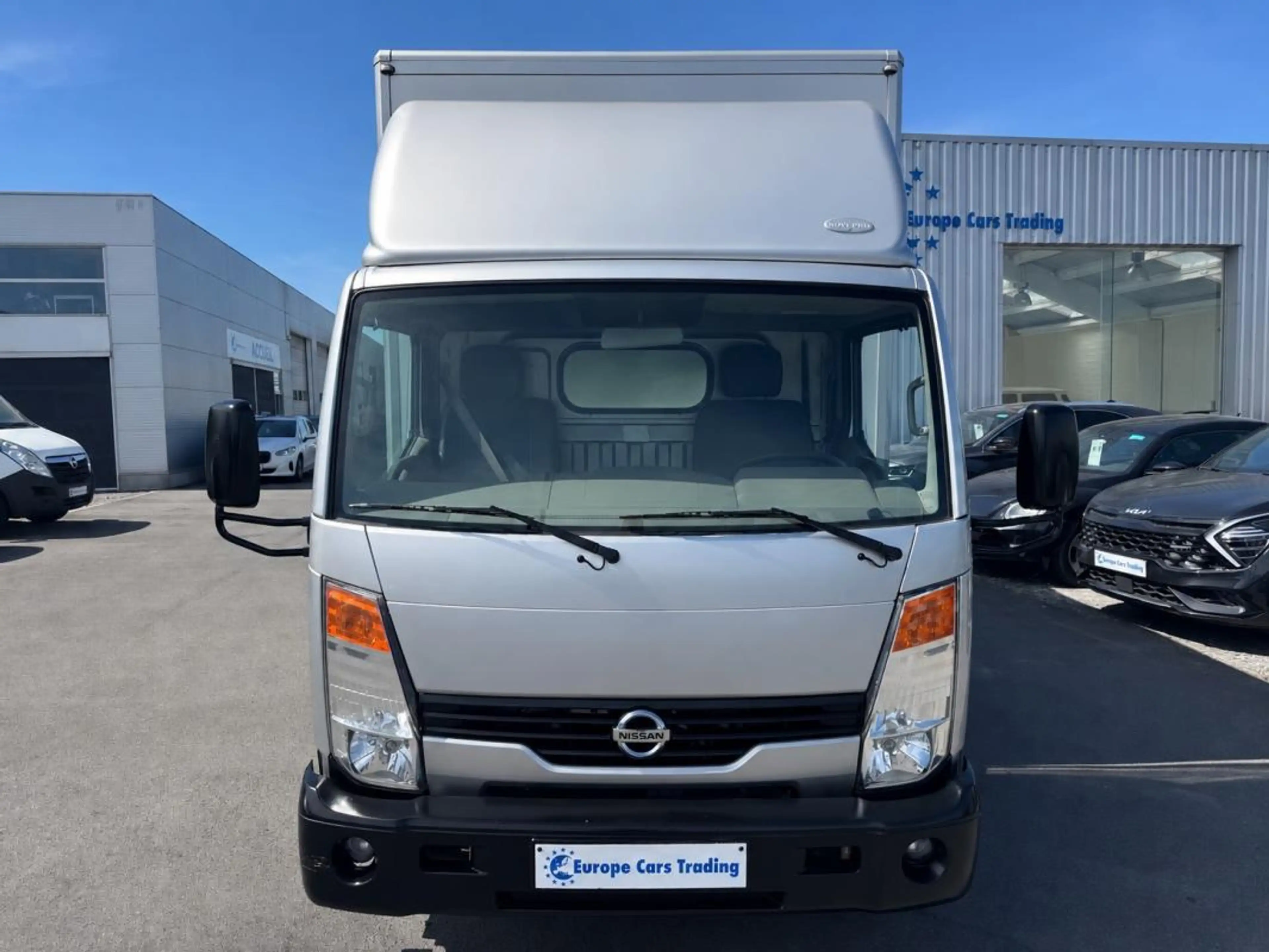 Nissan Cabstar 2.5DCI 136CH 1er MAIN CAISSE ALU 14867€HT TVA RÉCUP CLIM GAR 12M — photo 6