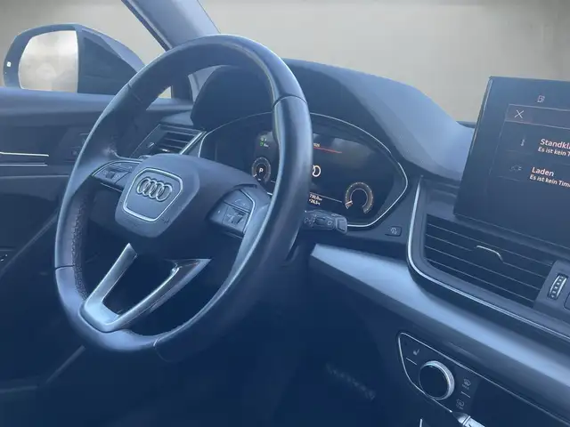 Audi Q5 view 7