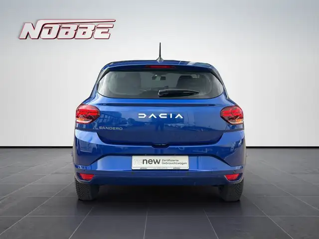 Dacia Sandero view 4