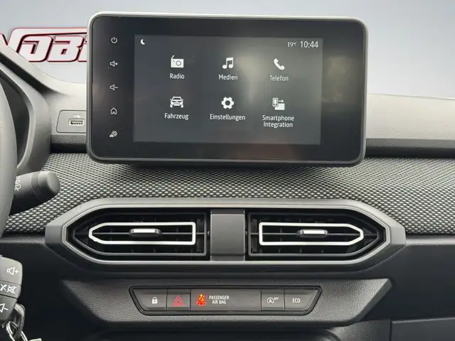 Dacia Sandero view 14