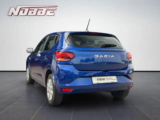 Dacia Sandero view 3