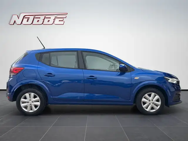 Dacia Sandero view 6