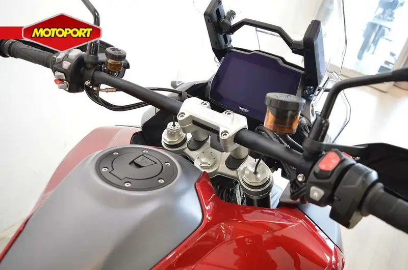 Triumph Tiger 1200 - foto 4