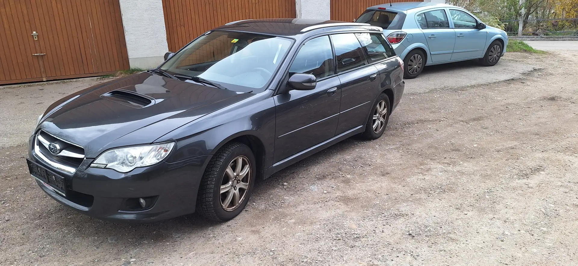 Subaru Legacy Kombi 2.0D Comfort AT-Papiere Alu AHK Klima Zwart - 1