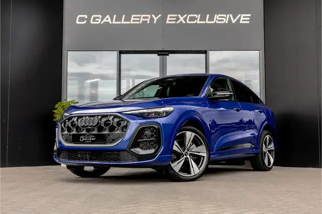 Audi Q5 view 3