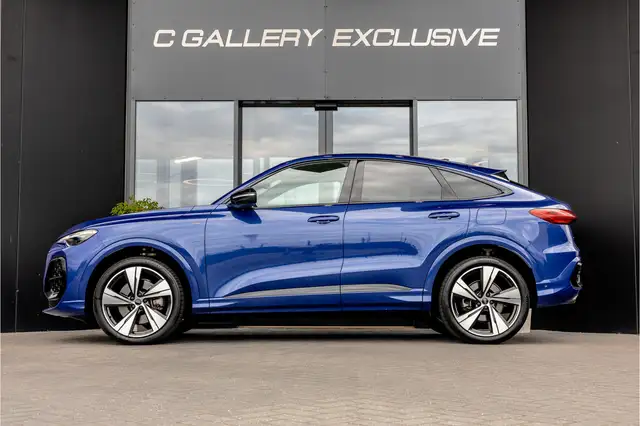 Audi Q5 view 4