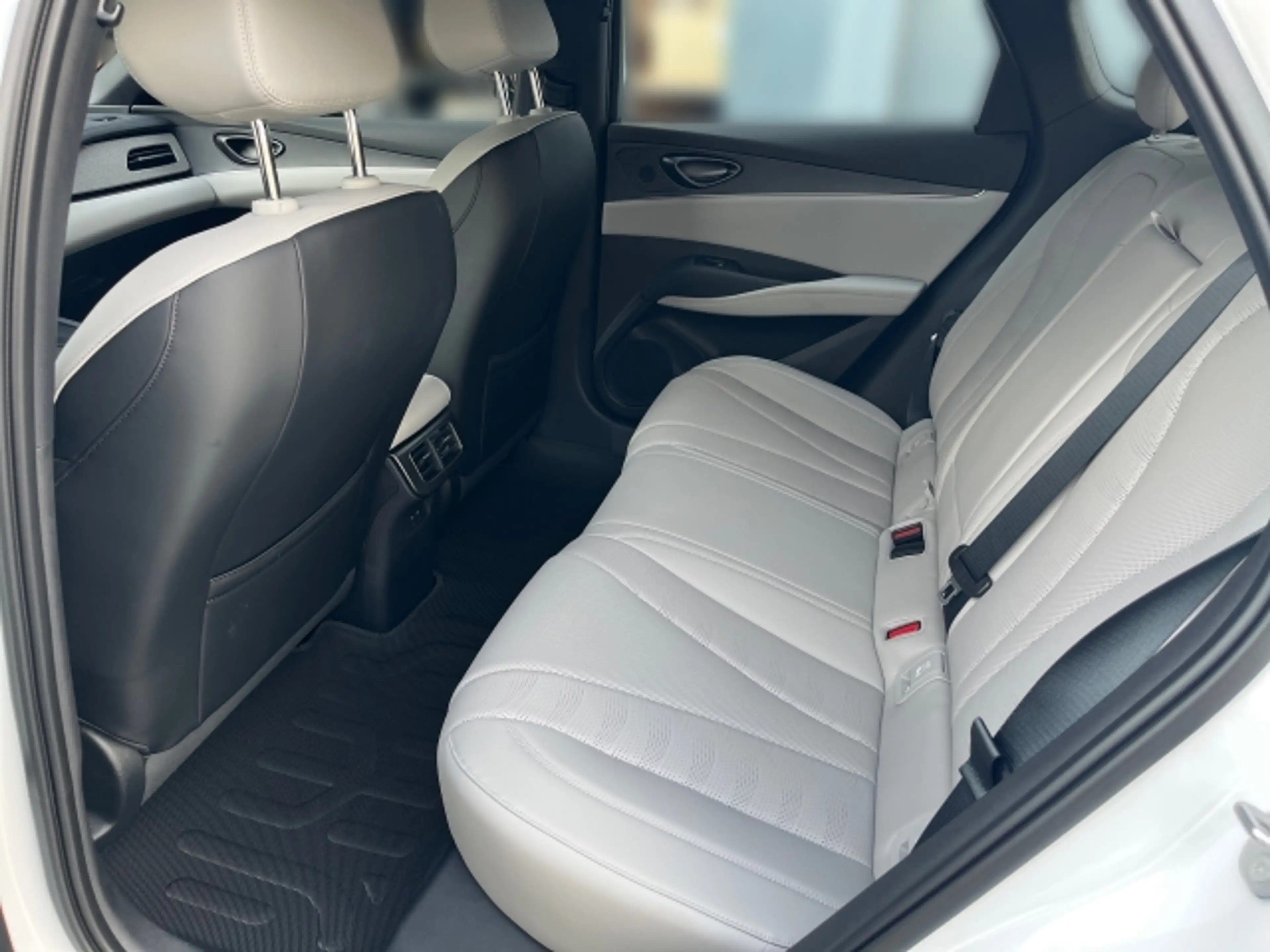 BYD Seal 6 6 DM-i Touring Boost — photo 13