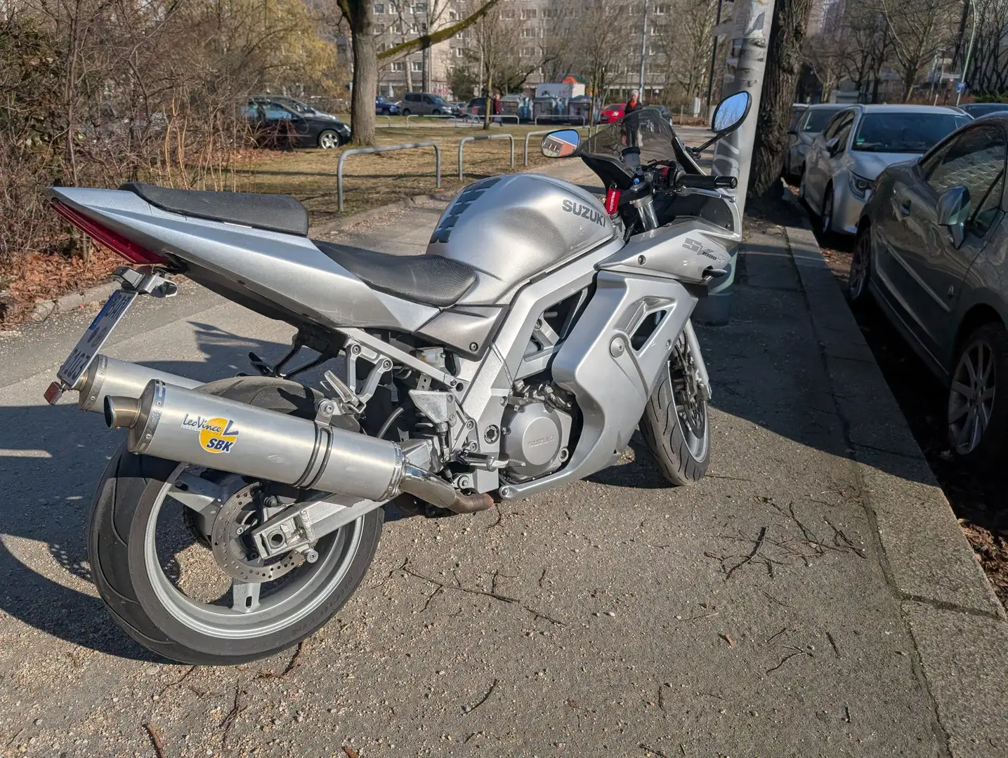Suzuki SV 1000 S Plateado - 1