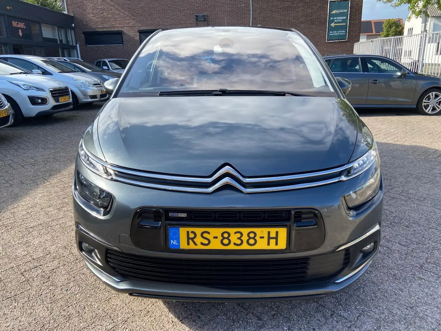 Citroen C4 Picasso 1.2 PureTech Shine 131Pk 104.050 Kilometer - Airco Grijs - 2
