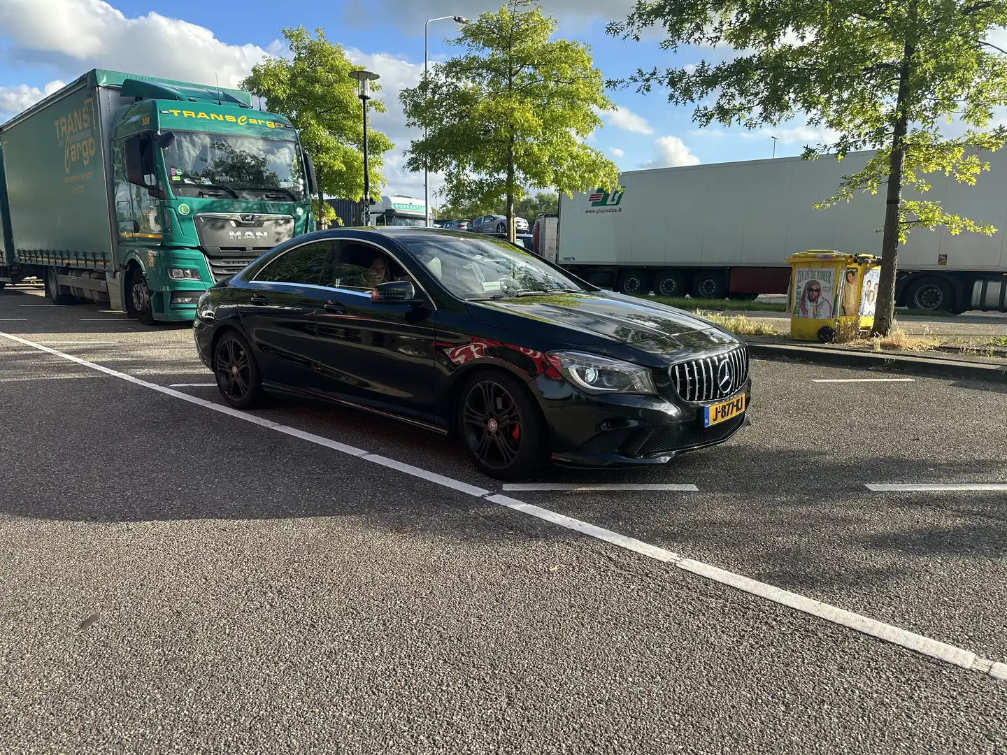 Mercedes-Benz CLA 200 Prestige Zwart - 2
