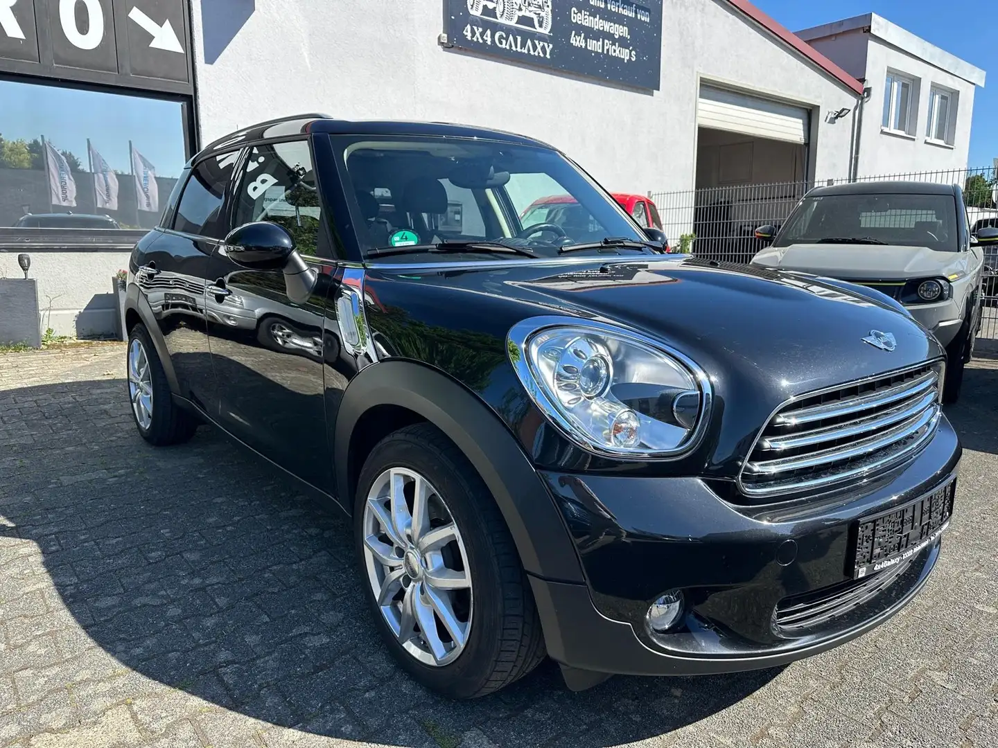 MINI Cooper D Countryman Cooper D All4 Černá - 2