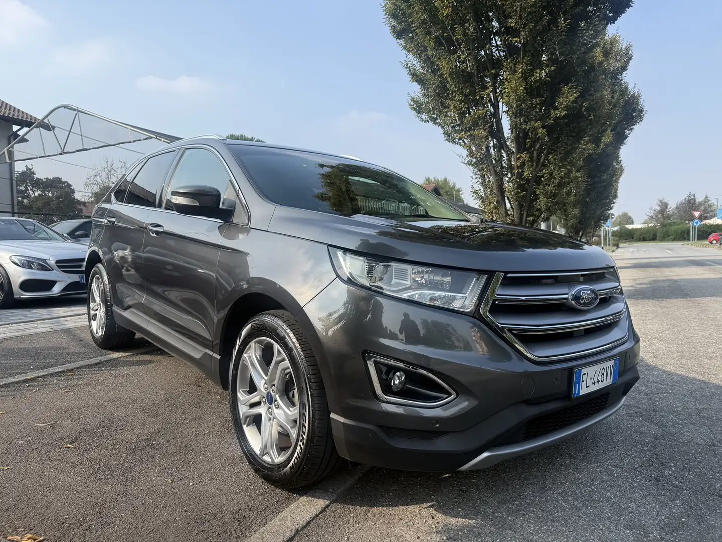 Ford Edge 2.0 tdci Titanium s 4x4 EURO6 Grigio - 1